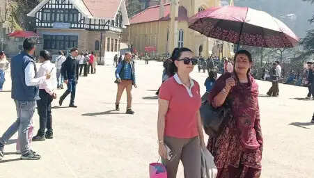 Shimla Experiences Unseasonably High Temperatures Amid Clear Skies