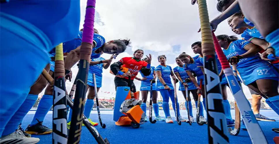 Indian Women's Hockey Team Falls Short Against Australia in FIH Pro League Clash