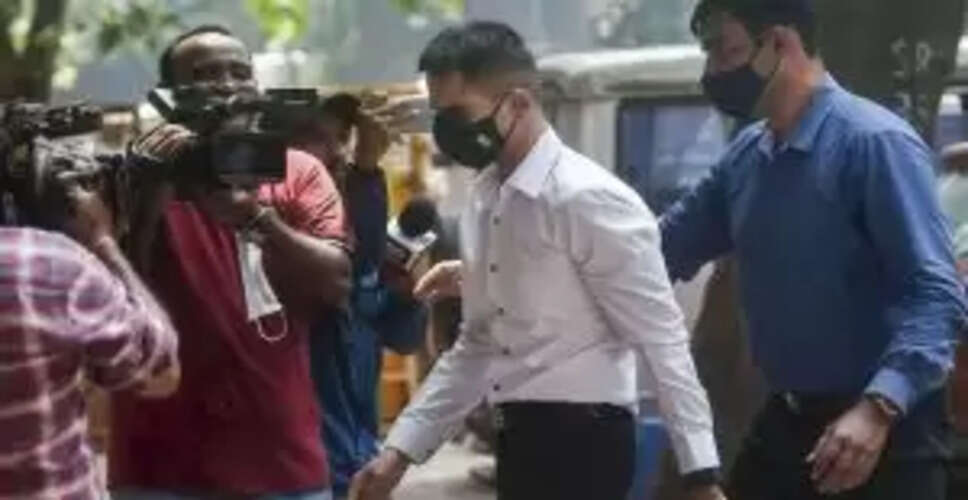 Delhi High Court Allows Sameer Wankhede to Pursue Defamation Case Against Shah Rukh Khan's Production