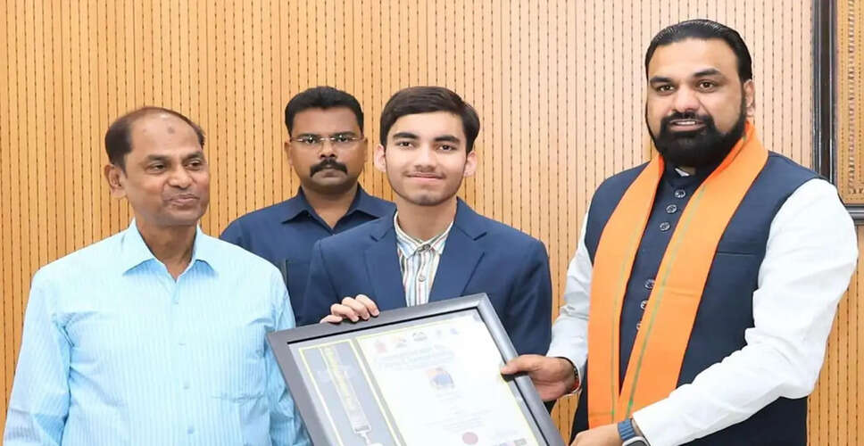 Bihar and Tamil Nadu CM Celebrate Chess Achievements of Young Prodigies