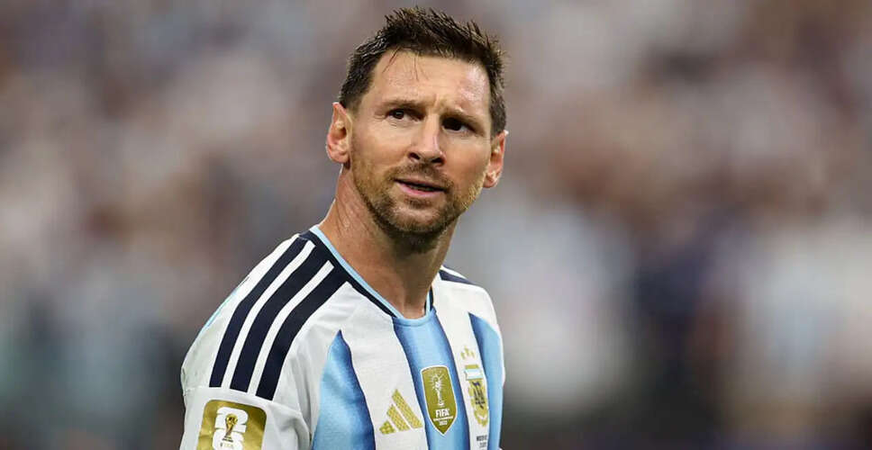 Lionel Messi's Frustration After Penalty Miss in World Cup Match Against Austria