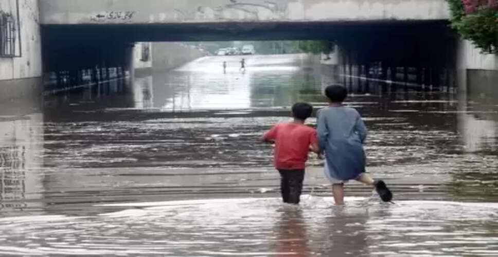 Monsoon rains claim eight more lives in Pakistan, death toll hits 266