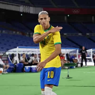 Brazil begin group campaign with win over Serbia
