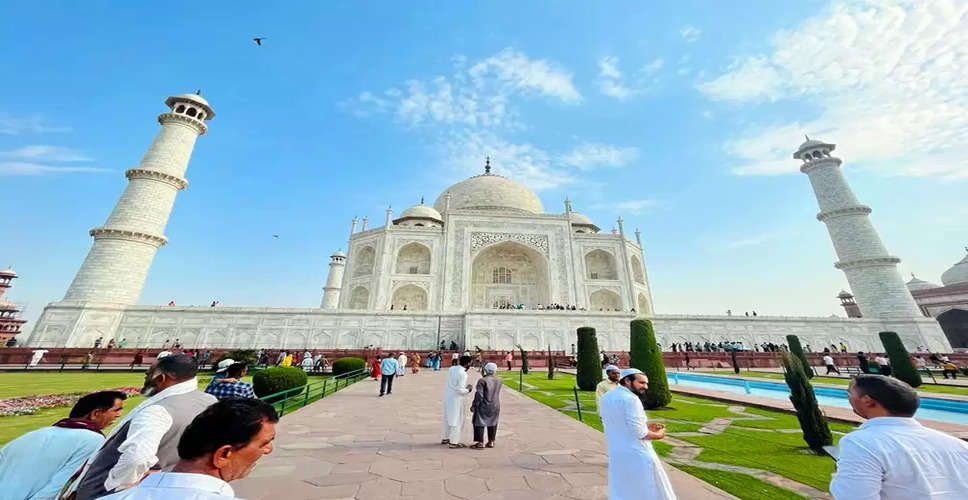 Agra roads 'unsafe' for "walking tourists"