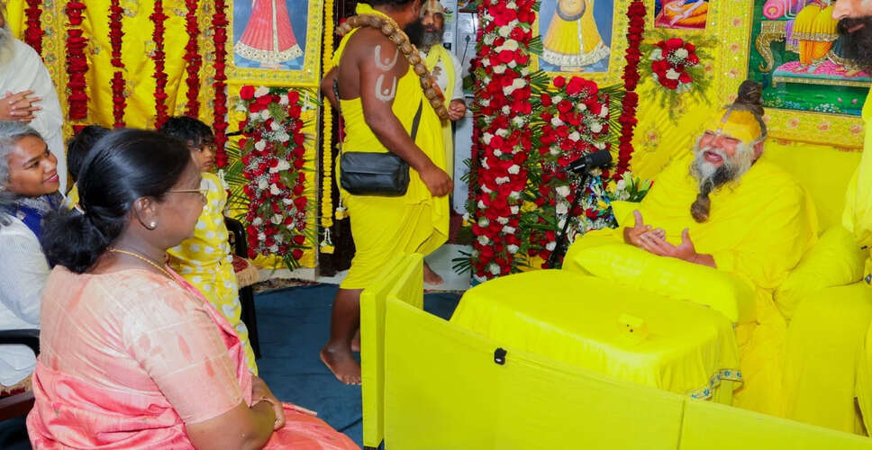 President Droupadi Murmu's Spiritual Journey in Uttar Pradesh