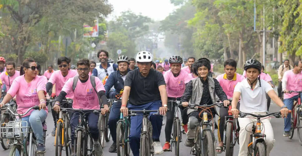Kolkata Hosts Fit India Pink Cyclothon Celebrating Women's Day