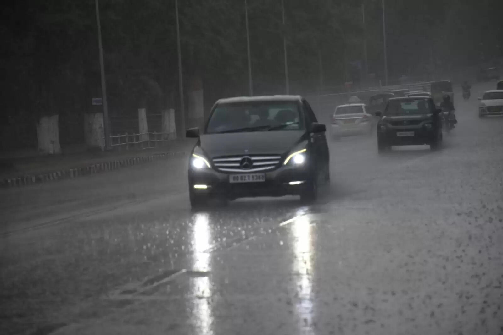 Bhubaneswar Experiences Pre-Monsoon Showers: A Glimpse of Nature's Fury