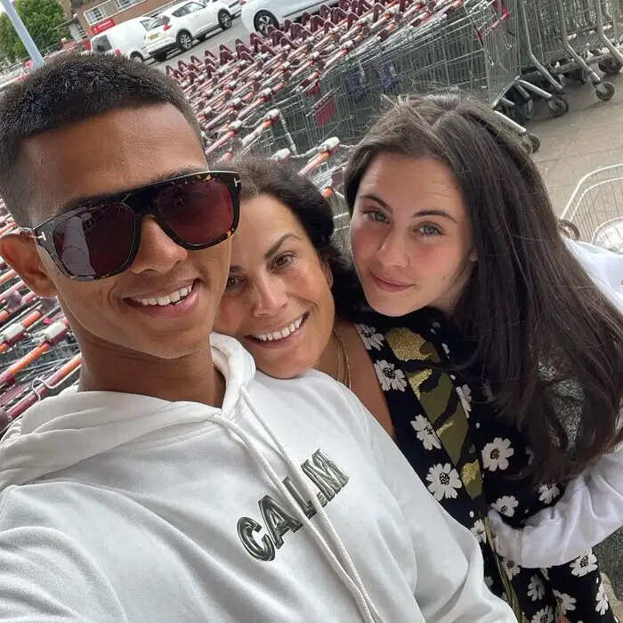 Yashasvi Jaiswal: From Selling Golgappas to Cricket Stardom