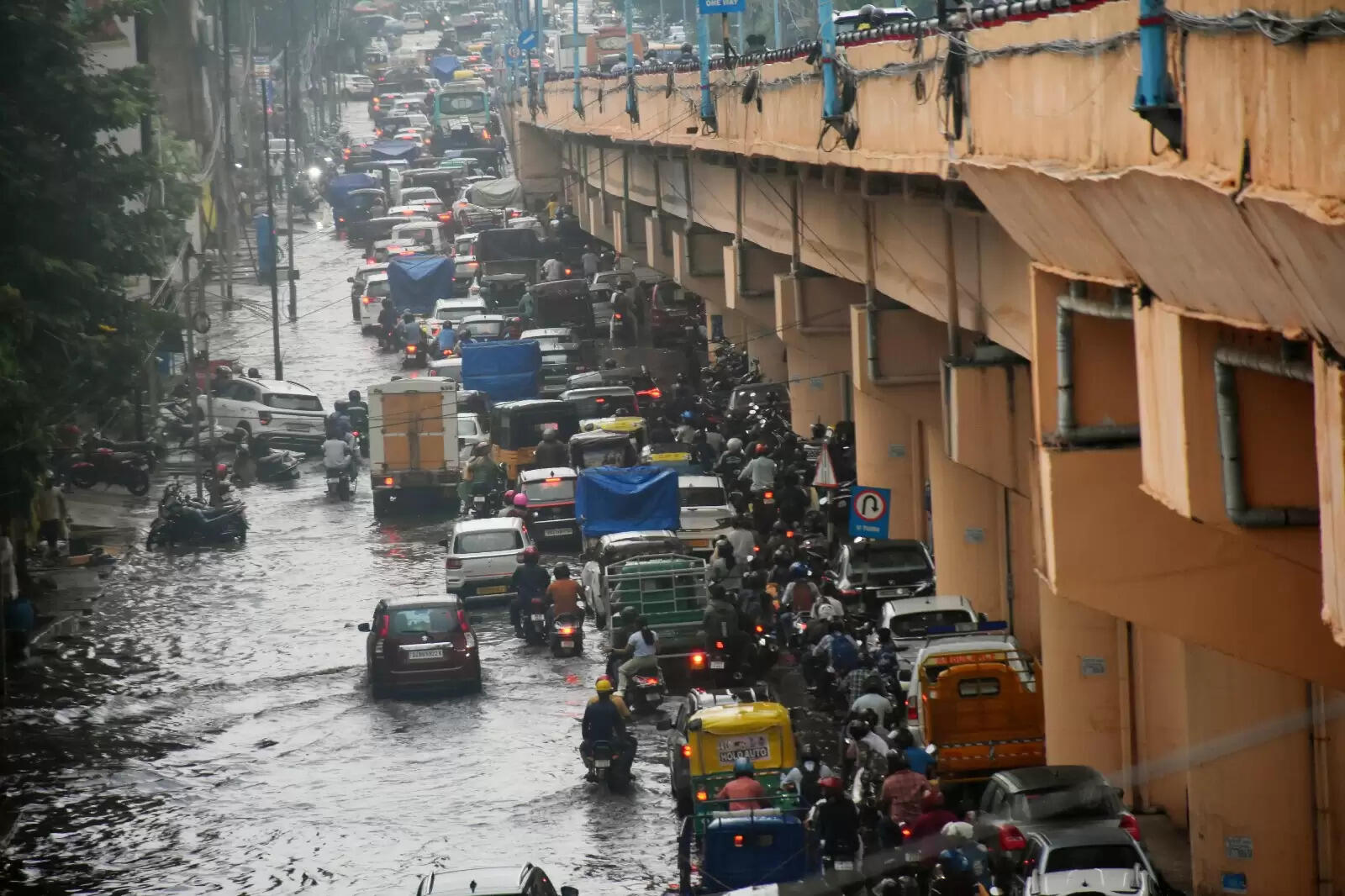 Cuttack's Bus Services Stabilize Amidst Drivers' Dispute