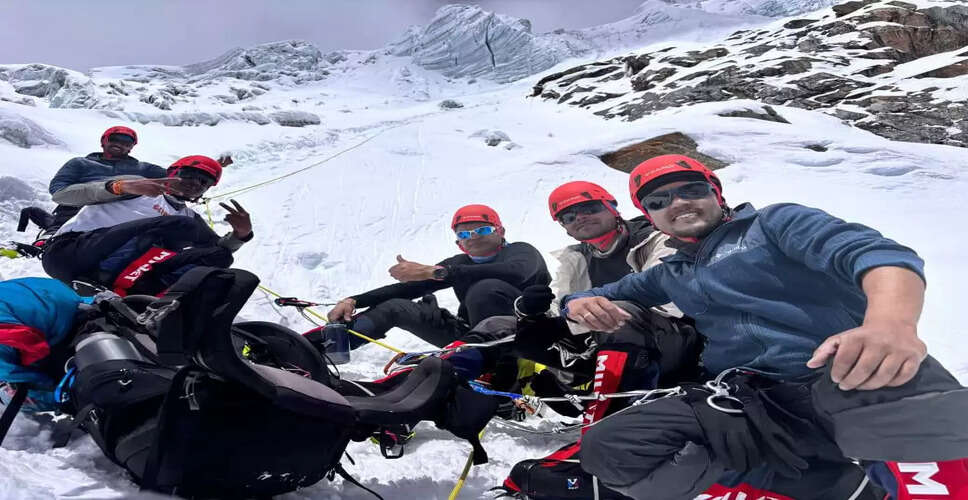 Indo-Nepal Expedition Reaches Summit of Mount Kanchenjunga
