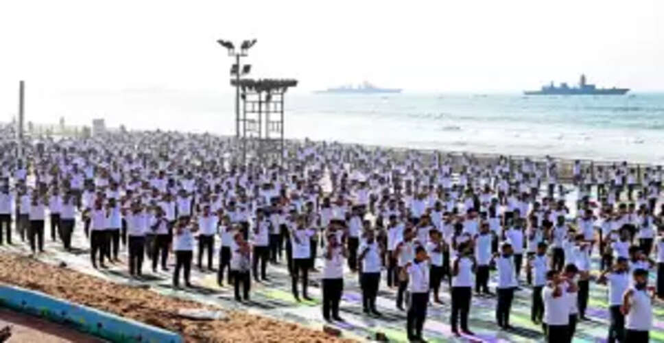 Celebrating Unity: India Marks 11th International Day of Yoga with Enthusiasm