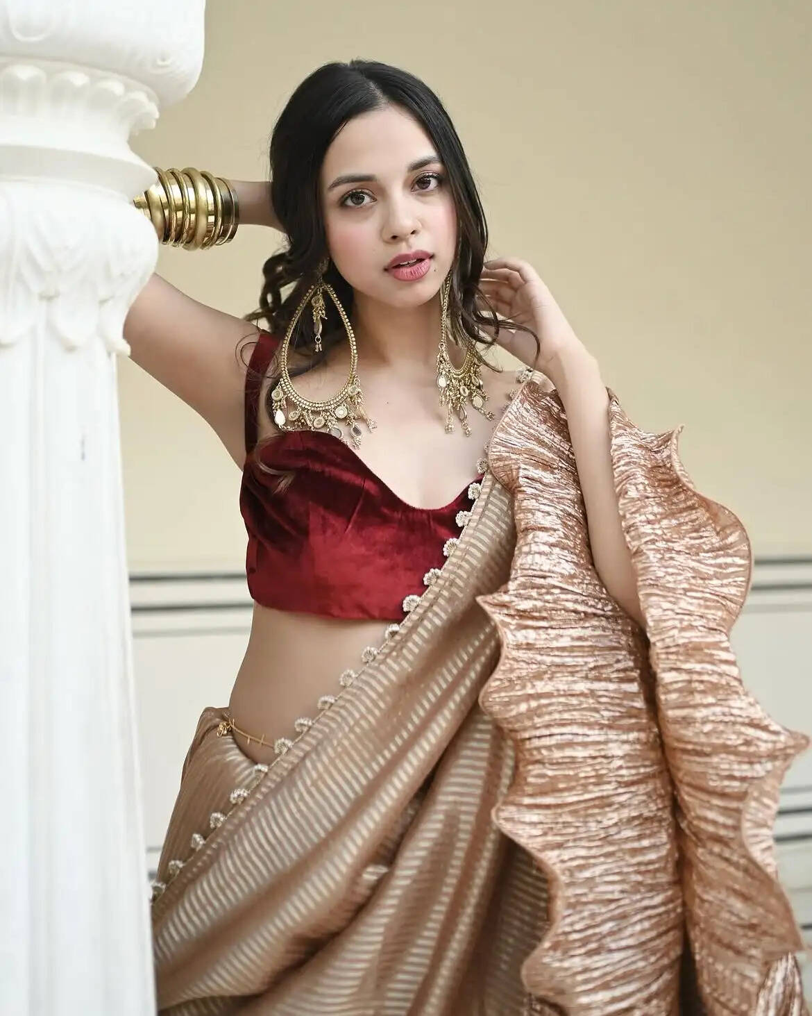 Bollywood's New Wave: Young Actresses Shine in Golden Sarees