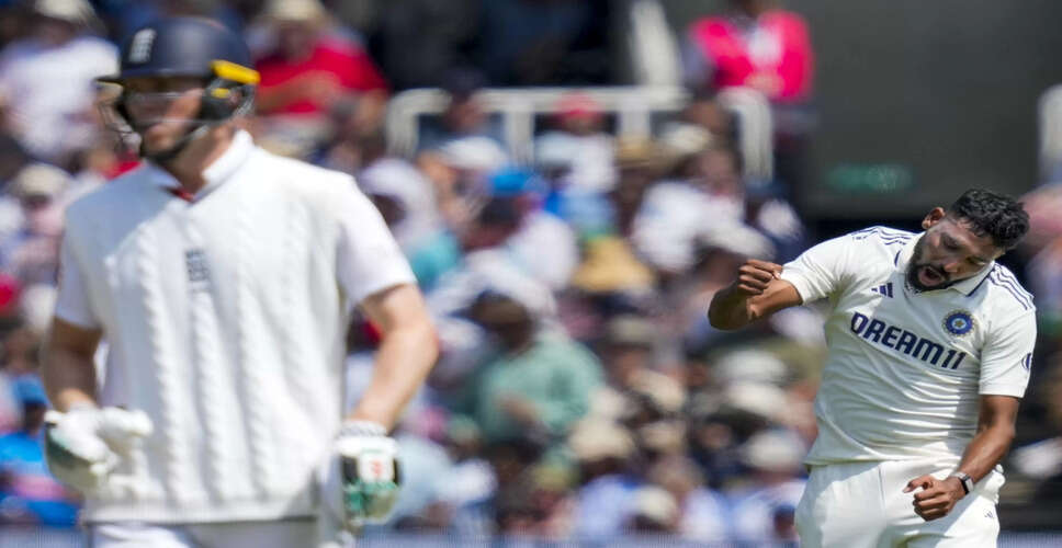 Mohammed Siraj Shines as India Dominates England on Day Four of Third Test