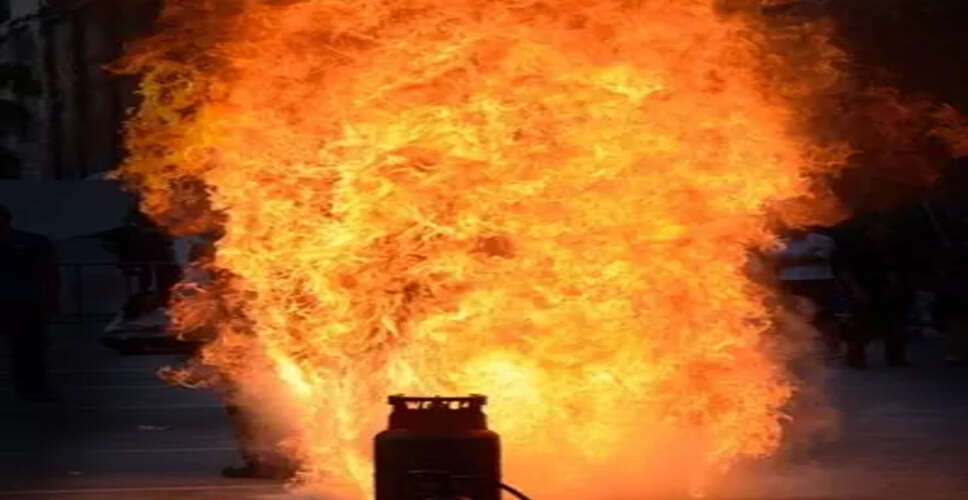 Fire Erupts at Government Office in Kolkata's Alipore Area
