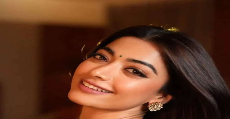 Rashmika Mandanna Dazzles in Traditional Attire: A Fashion Showcase