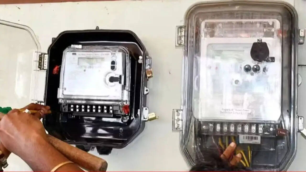 Uttar Pradesh Halts Smart Meter Installation Amid Consumer Concerns