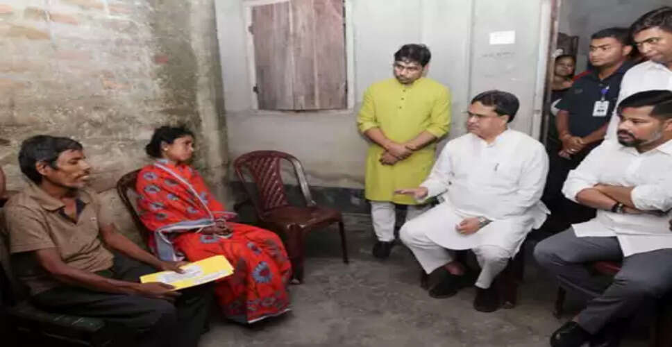 Tripura CM extends financial help to family of two deceased children