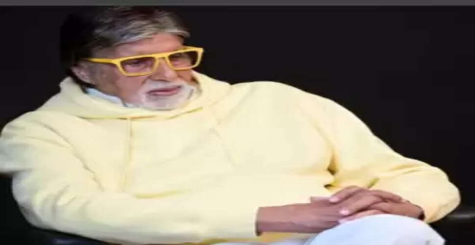 Amitabh Bachchan Celebrates Family Achievements at Filmfare Awards