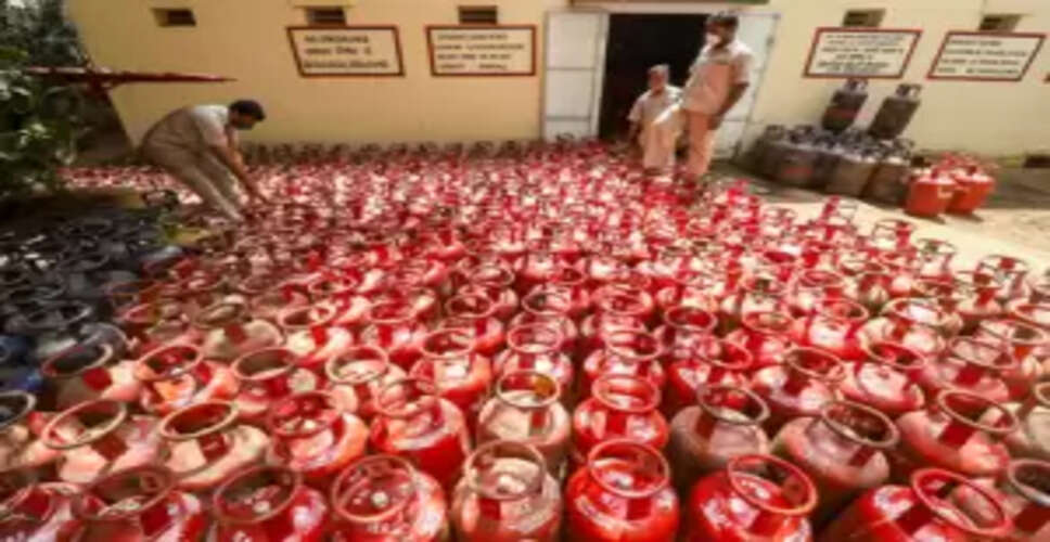 Government Expands LPG Access with 2.5 Million New Connections Under PMUY