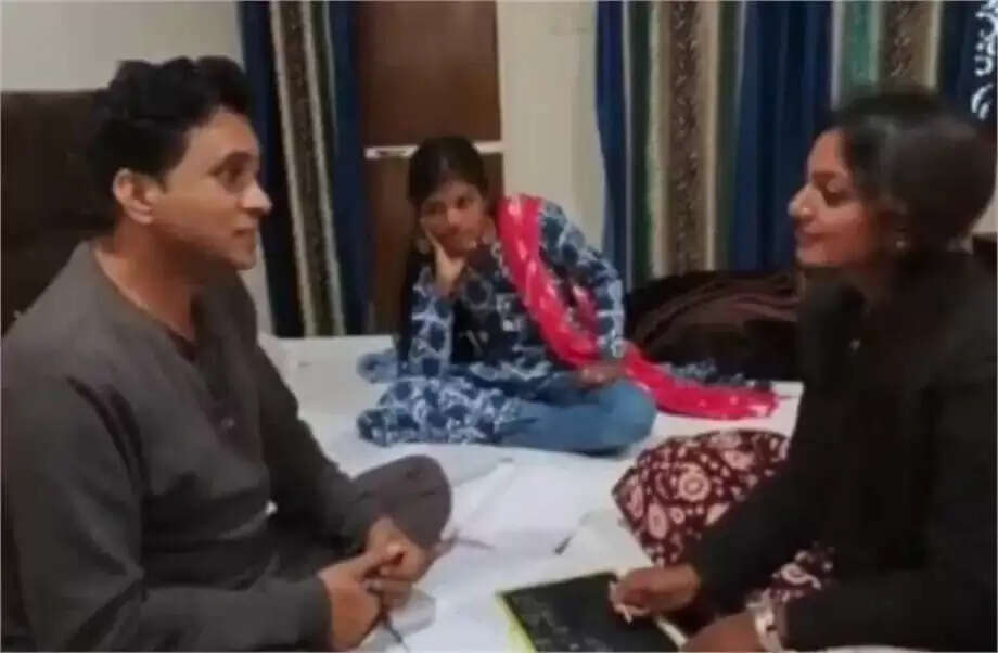 Sanoj Mishra Faces Legal Issues Amid Viral Videos with Monalisa