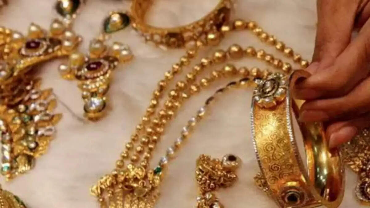Massive Cyber Heist in Mumbai: ₹2 Crore Digital Gold Stolen from 435 Accounts