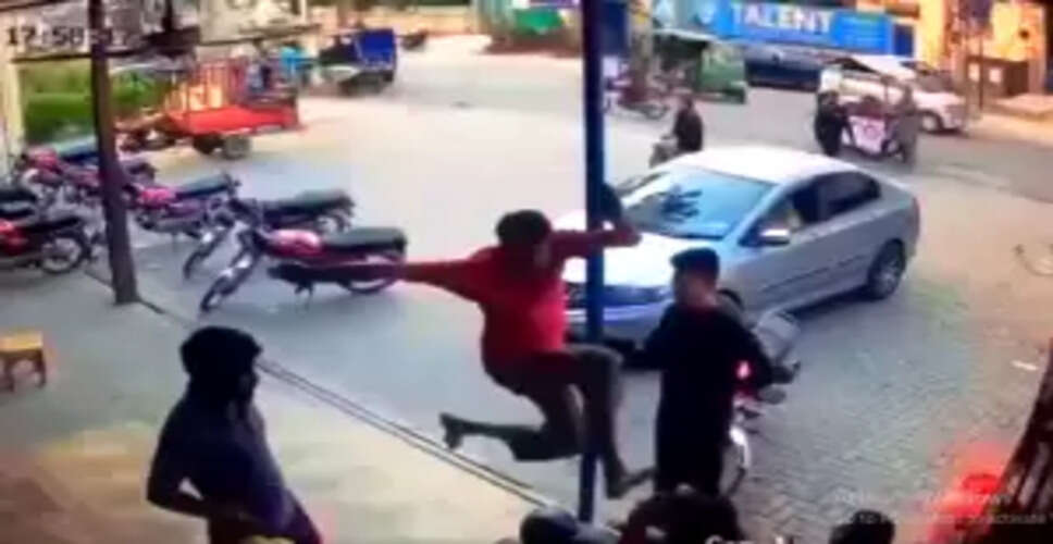 What Happened in This Wild Street Fight Video That Has Everyone Talking?