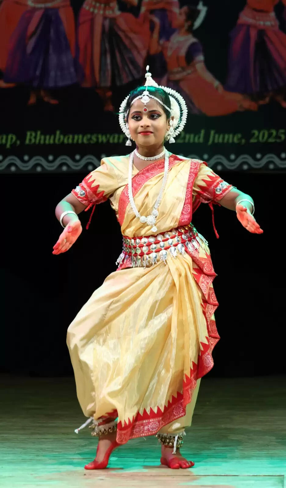 A Spectacular Celebration: Goddess Gauri's Arrival at Bhubaneswar's Lingaraj Temple