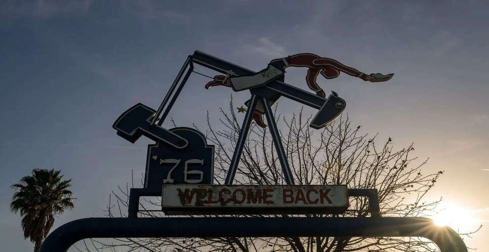 Iran's Oil Storage Crisis Amid US Blockade