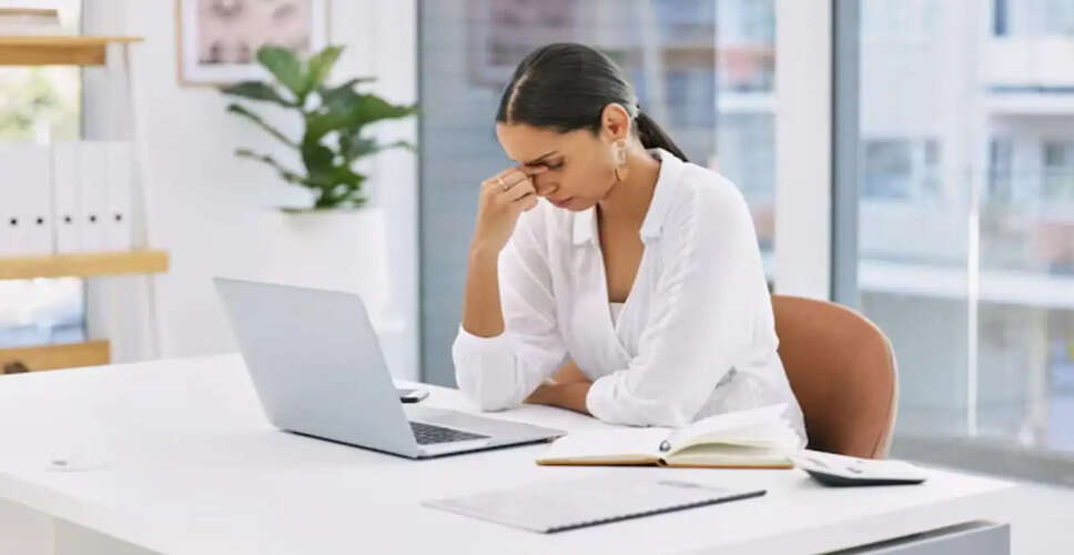 The Hidden Dangers of Prolonged Sitting and How to Combat Them