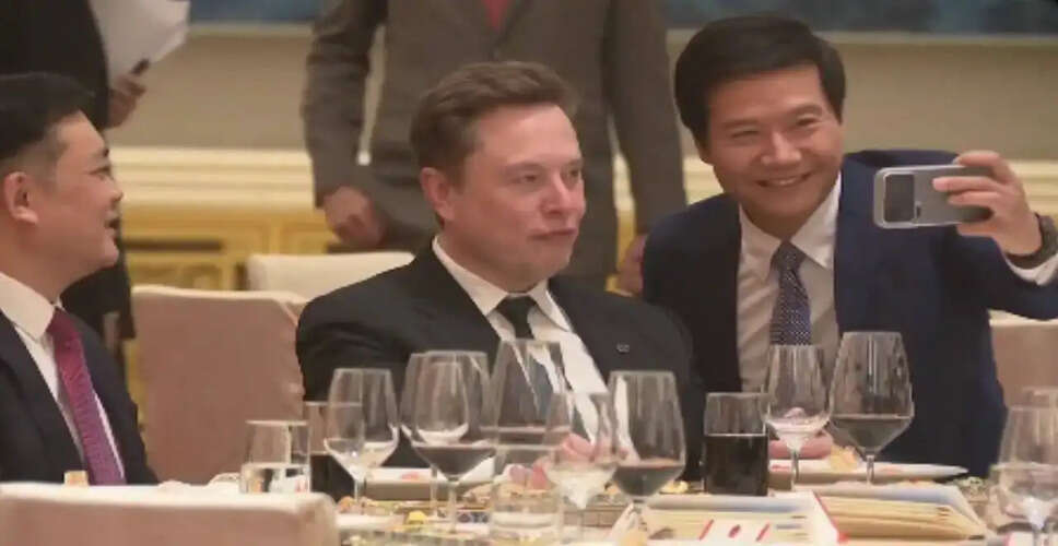 Elon Musk and Xiaomi CEO Lei Jun Share a Viral Moment at Beijing Banquet