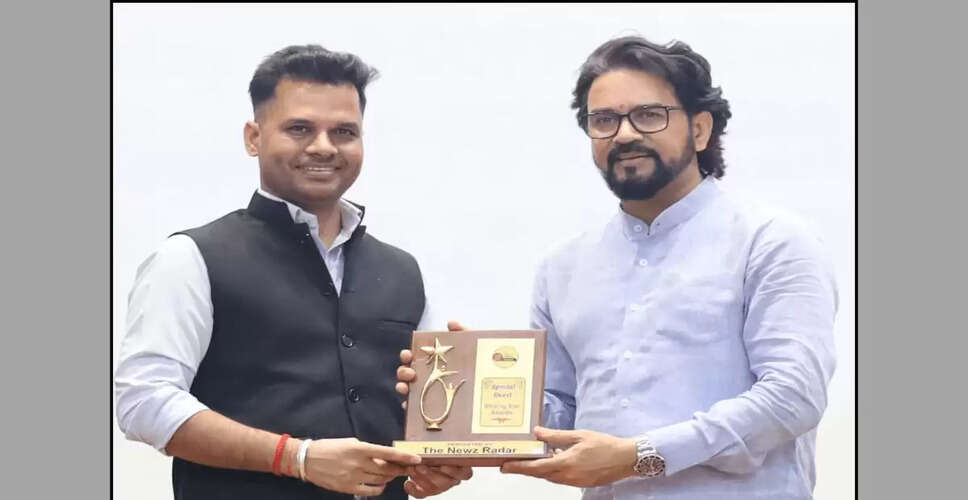 IIT Alumnus Vijay Rana Inspires Himachali Students at Shining Star Awards