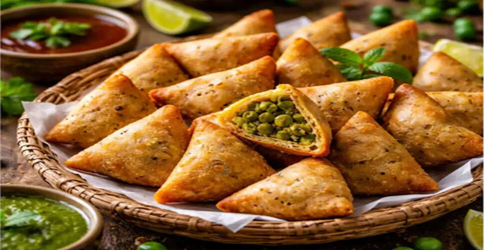 Delicious Matar Samosa Recipe for Winter Delights
