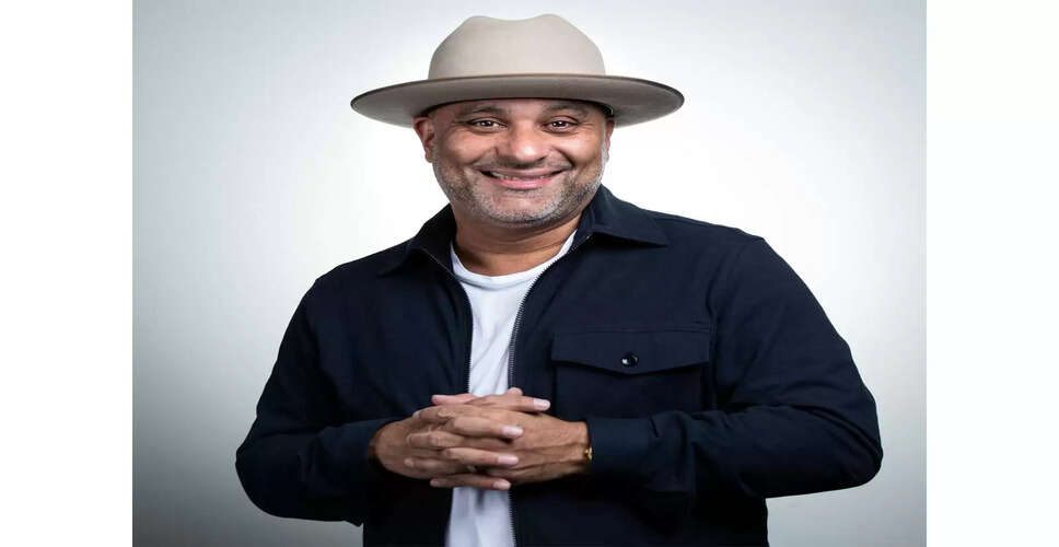 Russell Peters Brings His Relax World Tour to Major Indian Cities