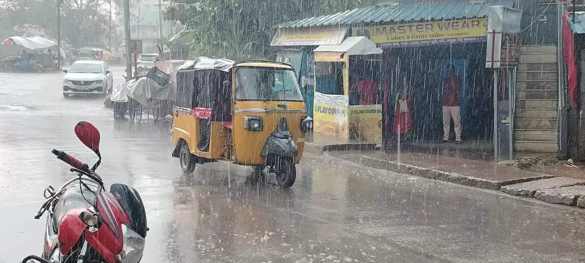 Bhubaneswar Faces Heavy Downpour: Cuttack's Encroachment Crackdown