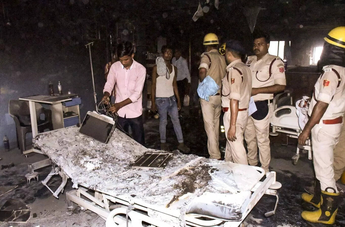 Tragic Fire Claims Lives at Muzaffarpur Hospital
