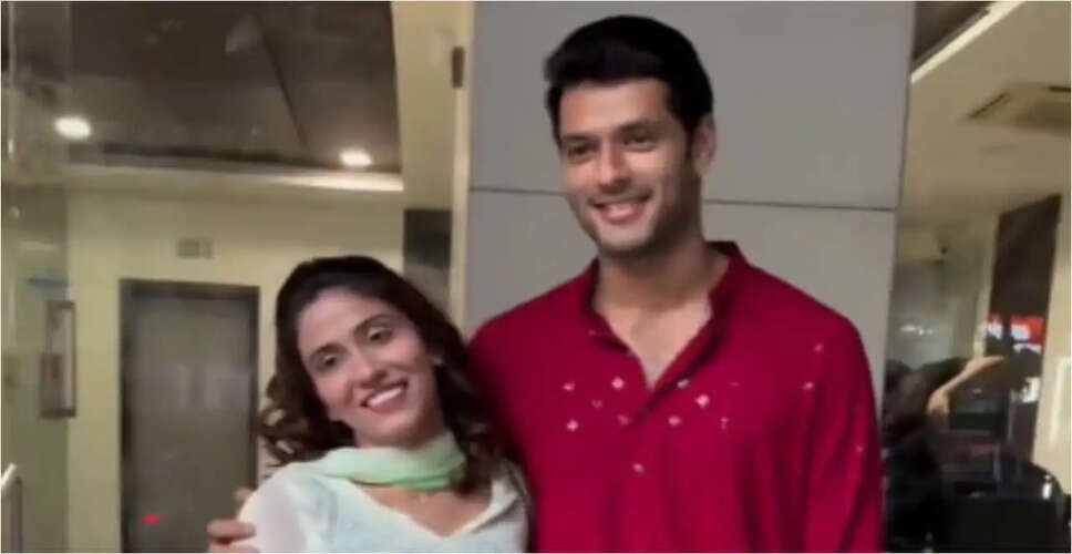 Shivam Dube's Humorous Encounter with Paparazzi After T20 World Cup Victory