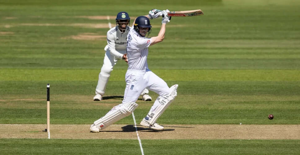 Jasprit Bumrah's Stunning Delivery Leaves Zak Crawley in Pain