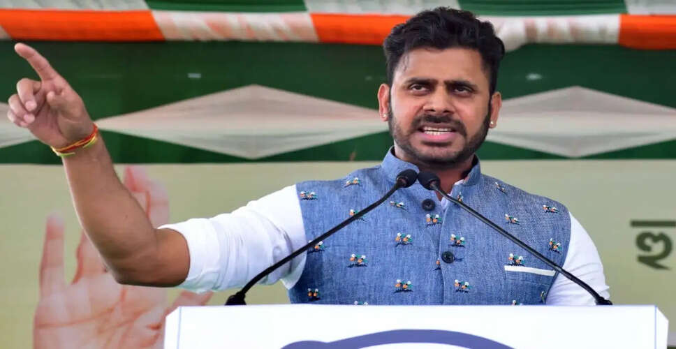 Former Cricketer Manoj Tiwary Accuses TMC of Corruption Over Ticket Demands