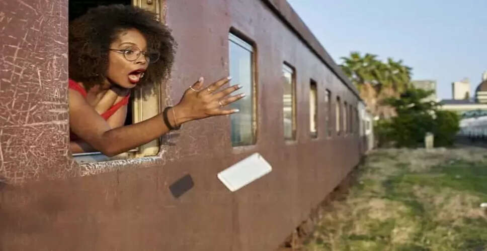 What to Do If Your Mobile Falls Out of a Moving Train