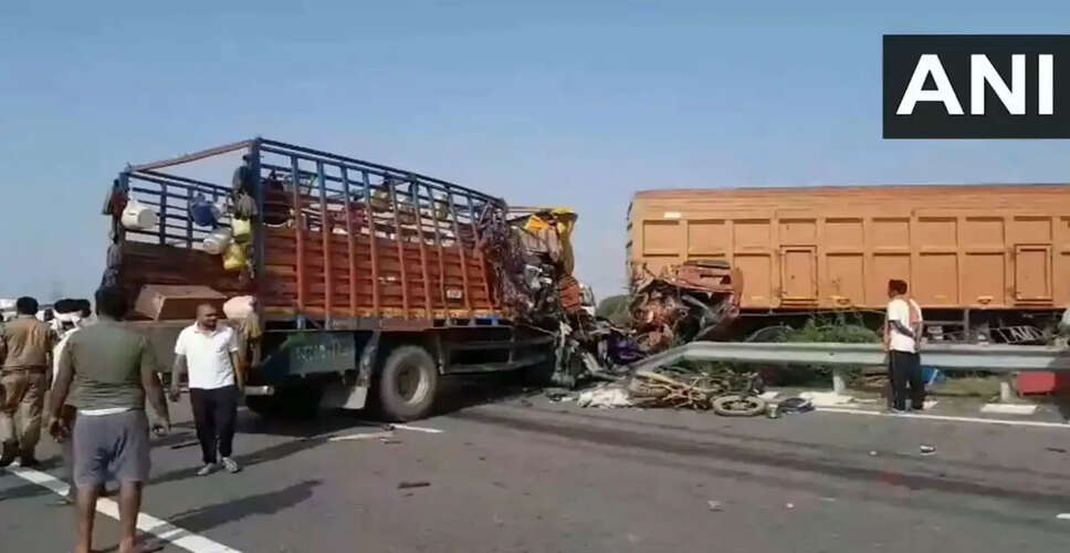 Tragic Road Accident on Bundelkhand Expressway in Jalaun District