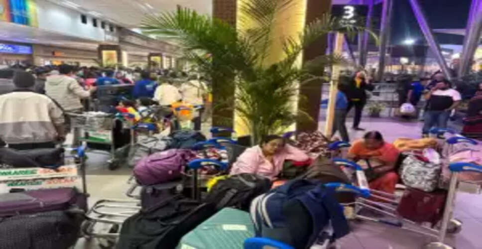 Indian Railways Boosts Capacity with 116 New Coaches Amid Flight Cancellations