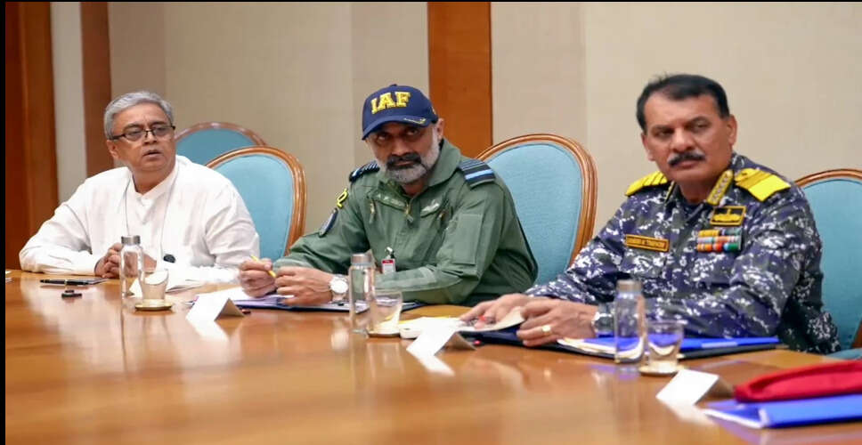 General Anil Chauhan Discusses Lessons from Operation Sindoor at India Defense Conclave 2025