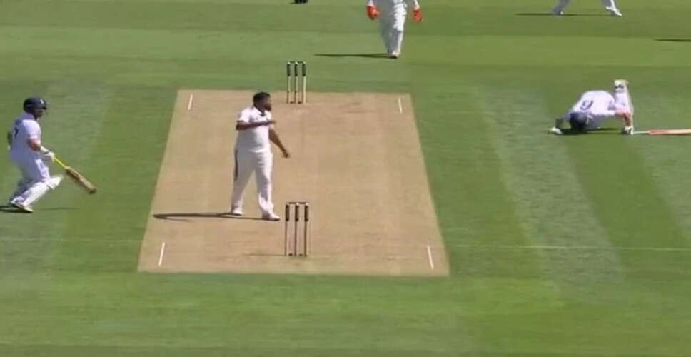 Humorous Slip by Zak Crawley Highlights Day 1 of Anderson-Tendulkar Trophy