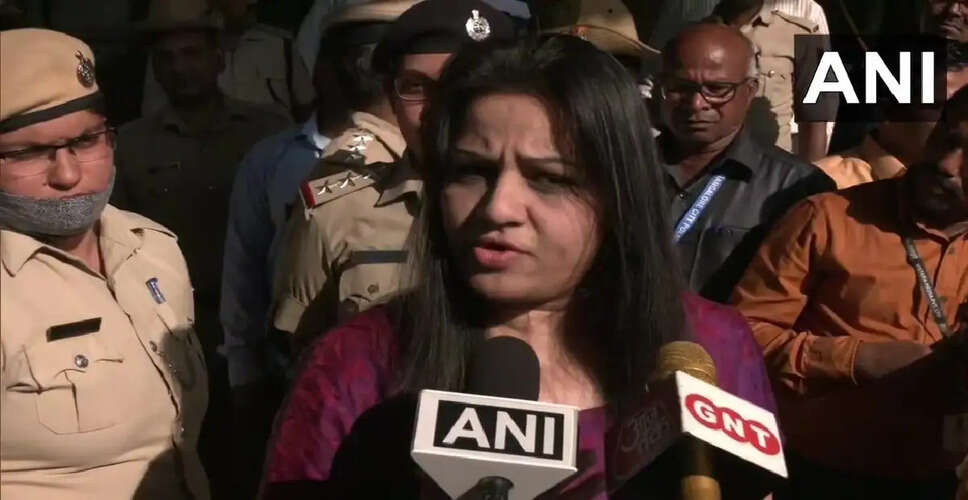 Supreme Court Urges Mediation Between IPS and IAS Officers in Ongoing Dispute