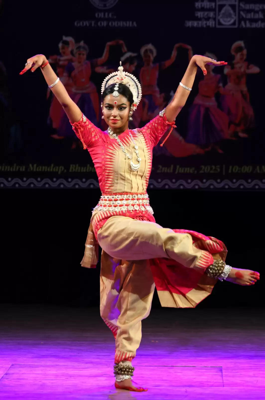 A Spectacular Celebration: Goddess Gauri's Arrival at Bhubaneswar's Lingaraj Temple