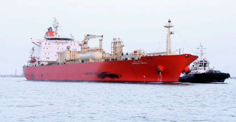 Indian LPG Vessel 'Jag Vikram' Set to Arrive in Kandla Amid Regional Tensions