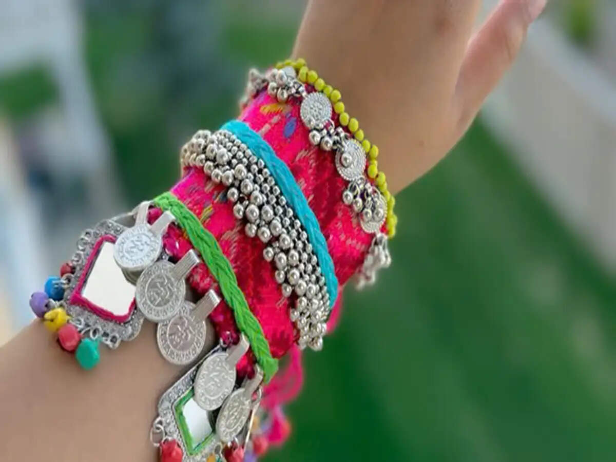 Stylish Bangles to Elevate Your Navratri Dandiya and Garba Nights