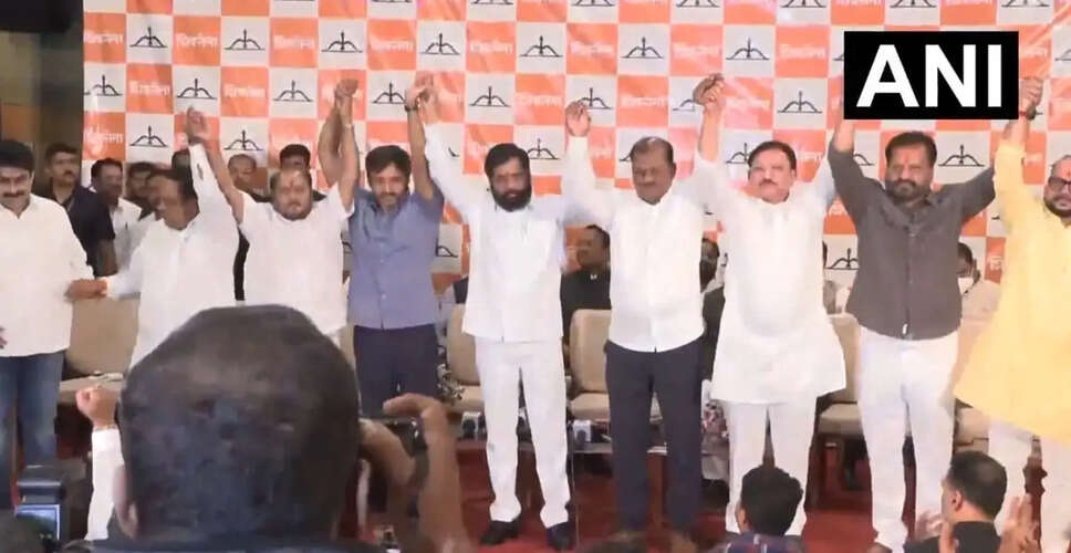 Six Shiv Sena MPs Join Eknath Shinde's Faction, Major Setback for Uddhav Thackeray