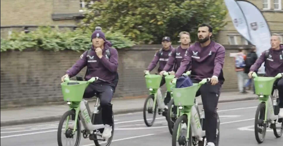 England Players Opt for Bicycles Amid London Traffic for ODI