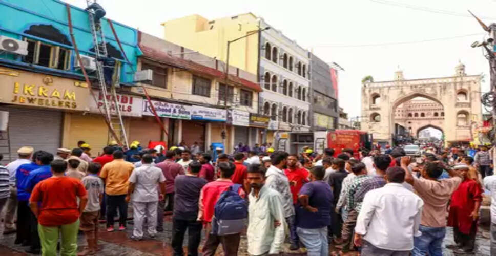 Telangana announces Rs 5 lakh ex-gratia for kin of fire victims